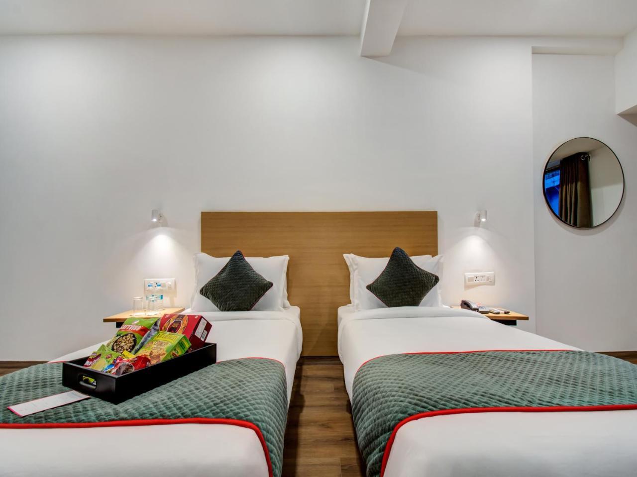 Отель Oyo Townhouse 66 Nagpur Station Ca Road Экстерьер фото