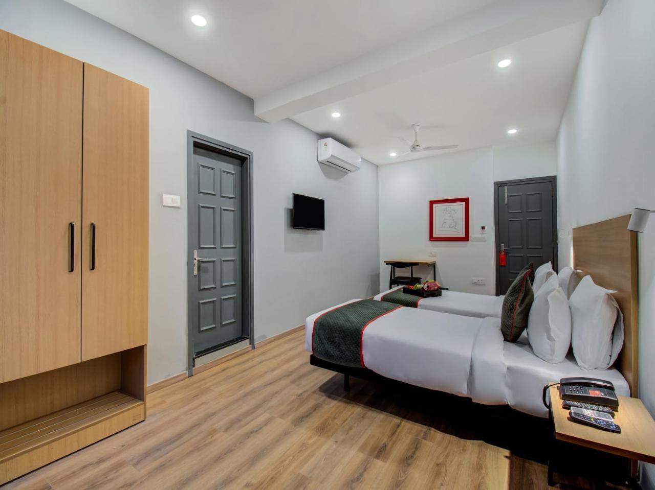 Отель Oyo Townhouse 66 Nagpur Station Ca Road Экстерьер фото