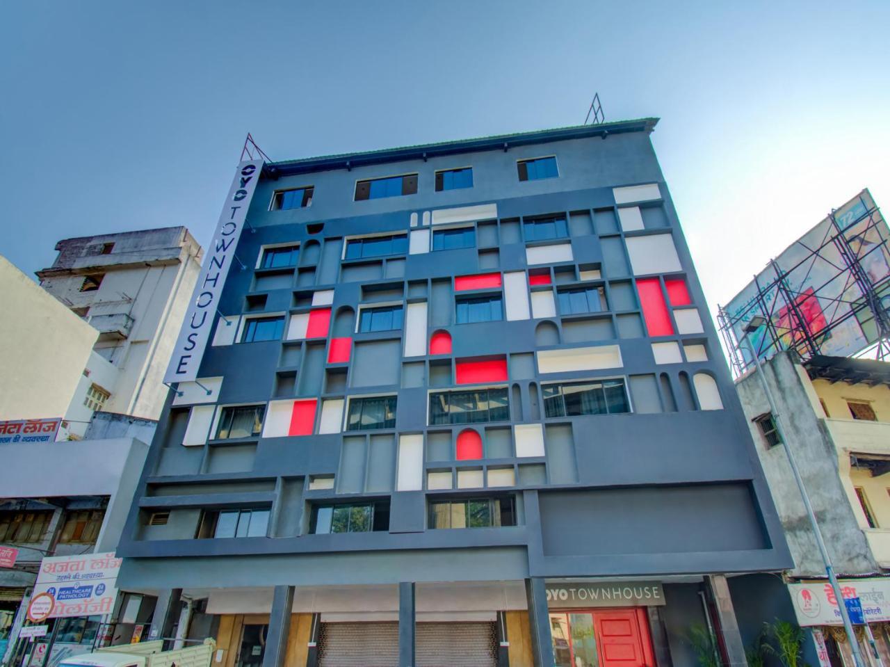 Отель Oyo Townhouse 66 Nagpur Station Ca Road Экстерьер фото